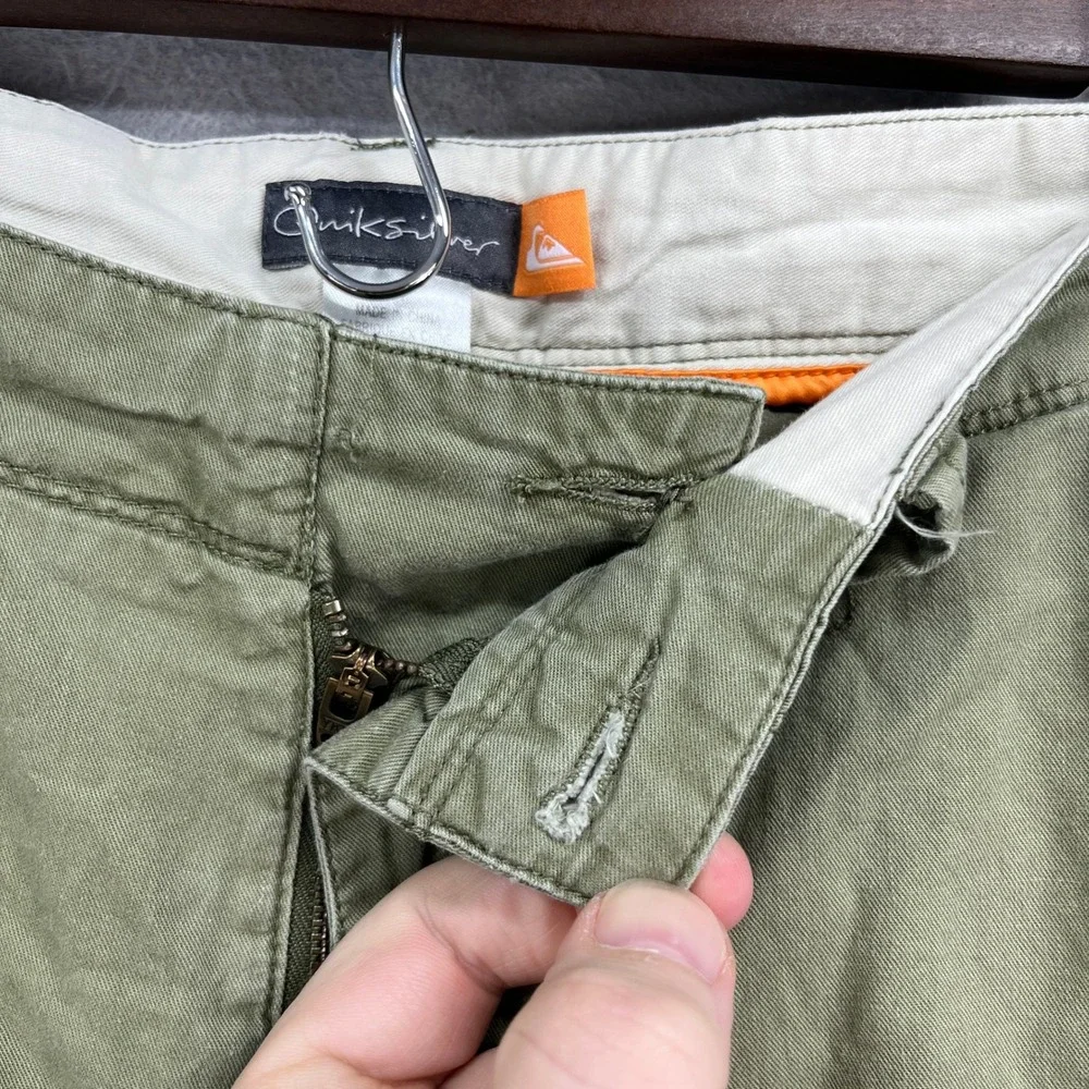 Quiksilver Chino Shorts Mens 34 Green Flat Front Cotton Twill Casual Outdoor